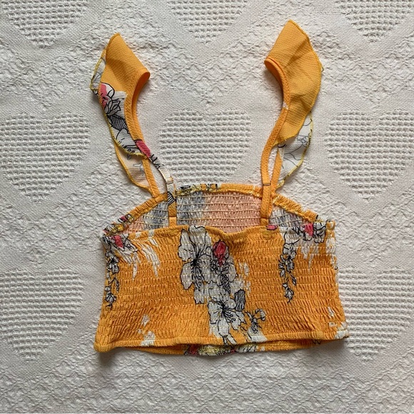 $5 or 3/$10 Yellow Floral Matching Set, Size 6 - Picture 2 of 7